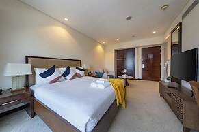 City Meets Sea Elegant Dubai Marina Studio Stay