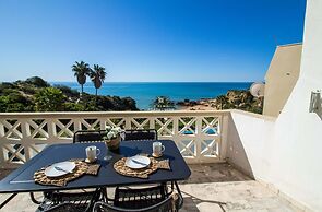 Aveiros Beach Ocean View By D´alma Port