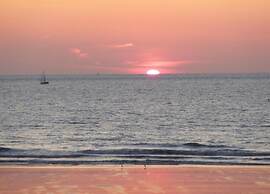 Flat in Blankenberge With Ocean Views