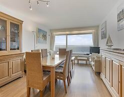 Flat in Blankenberge With Ocean Views