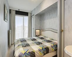 Flat in Blankenberge With Ocean Views