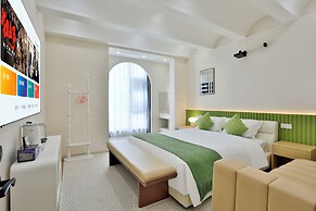 Xiangyun Qinzi hotel