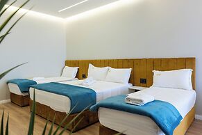 Golemi Lux Hotel