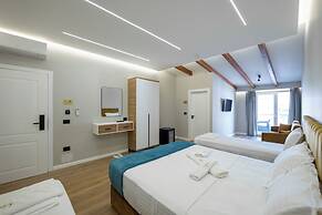 Golemi Lux Hotel