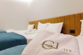 Golemi Lux Hotel