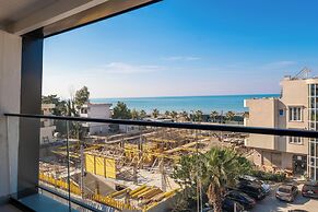 Golemi Lux Hotel