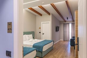 Golemi Lux Hotel