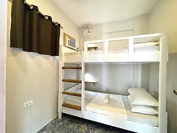 CHILL OUT HOSTEL BORACAY