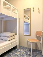 CHILL OUT HOSTEL BORACAY