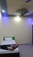 Comfort Inn Paying Guest House