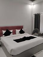 Aastha Guest House