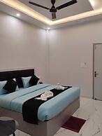 Aastha Guest House