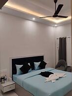 Aastha Guest House