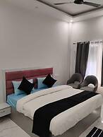 Aastha Guest House