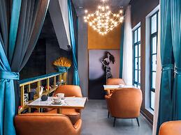AM Manye Hotel