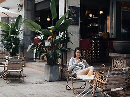 AM Manye Hotel
