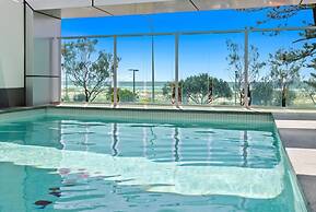 Luxury Beachfront Stay in Kirra