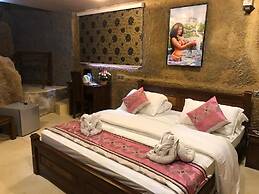 Scarlet White Resort