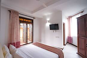Scarlet White Resort