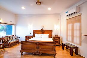 Scarlet White Resort