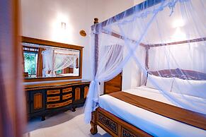 Scarlet White Resort