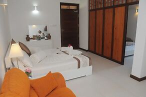 Scarlet White Resort