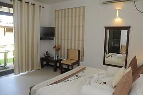 Scarlet White Resort