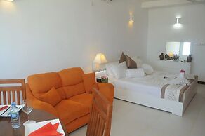 Scarlet White Resort