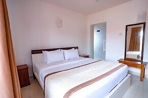 Scarlet White Resort