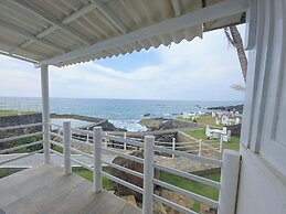 Scarlet White Resort
