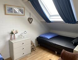Nice Holiday Home With Courtyard