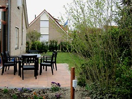 Nice Holiday Home With Courtyard
