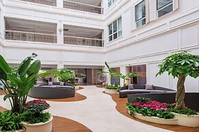 NARADA RESORT SHANGHAI  HOTEL Disney Store