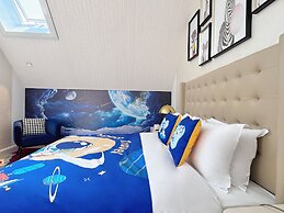 NARADA RESORT SHANGHAI  HOTEL Disney Store