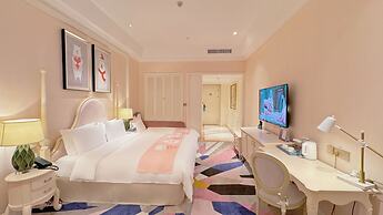 NARADA RESORT SHANGHAI  HOTEL Disney Store