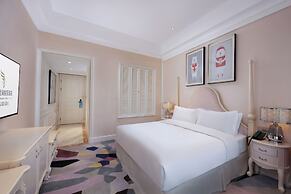 NARADA RESORT SHANGHAI  HOTEL Disney Store