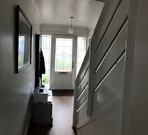 Limegrove Comfortable Three Bedroom House