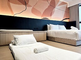 Mossaz by Manhattan Group