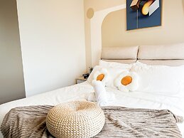 Mossaz by Manhattan Group