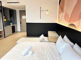 Mossaz by Manhattan Group