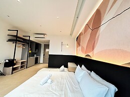 Mossaz by Manhattan Group