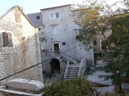Klaudijas Charming Apartments & Rooms