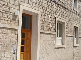 Klaudijas Charming Apartments & Rooms