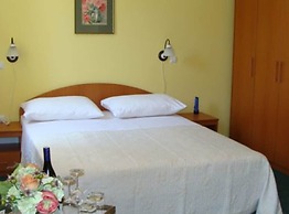 Klaudijas Charming Apartments & Rooms