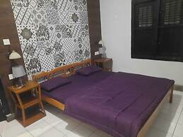 Capital O 94419 Fresh Hotel