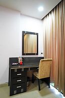 HOTEL FLORET INN