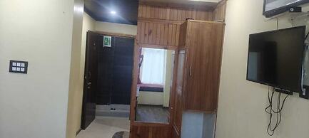 Hotel Pangot Himalayan View