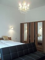 Villa Wellspacher - Renovated 19th Century Villa