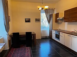 Villa Wellspacher - Renovated 19th Century Villa