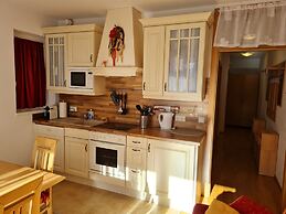 Comfortable Apartment With Mountain View